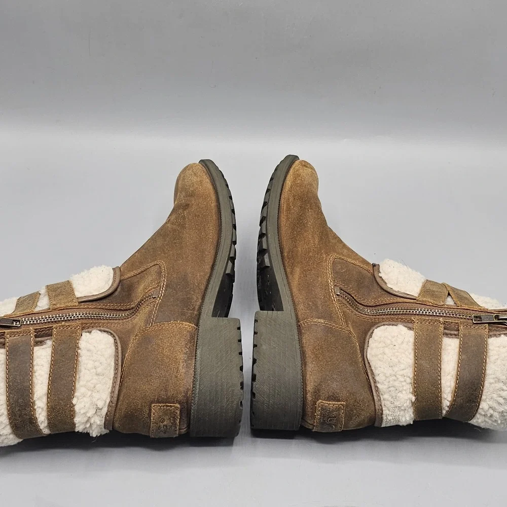 UGG Boots Women's 6.5 Blayre II Brown Leather Shearling Cuff Buckle Side